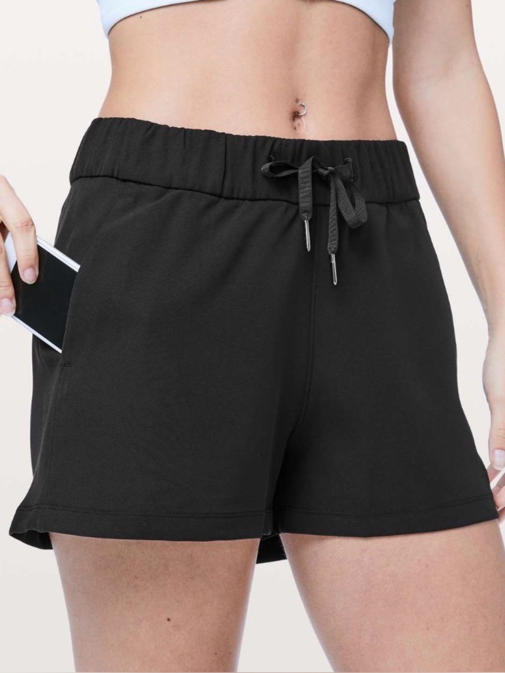 Lululemon On The Fly Short *Woven *2.5" Inseam Size 2 Black